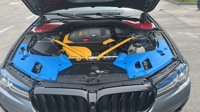 BMW 520-11