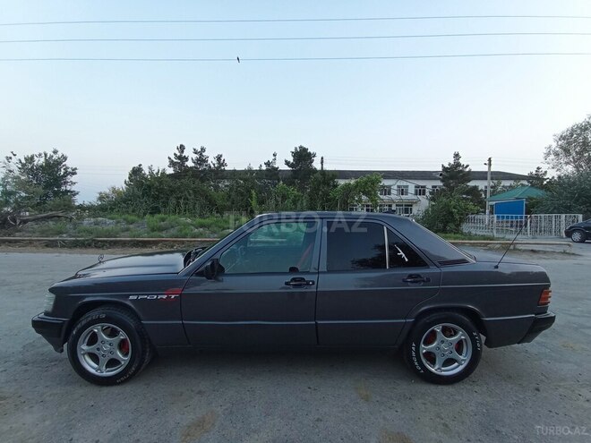Mercedes 190 1990, 485,000 km - 2.0 л - Ucar