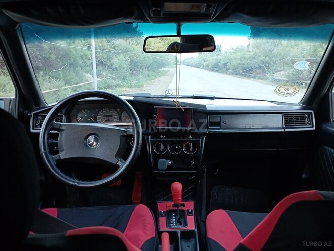 Mercedes 190 1990, 485,000 km - 2.0 л - Ucar
