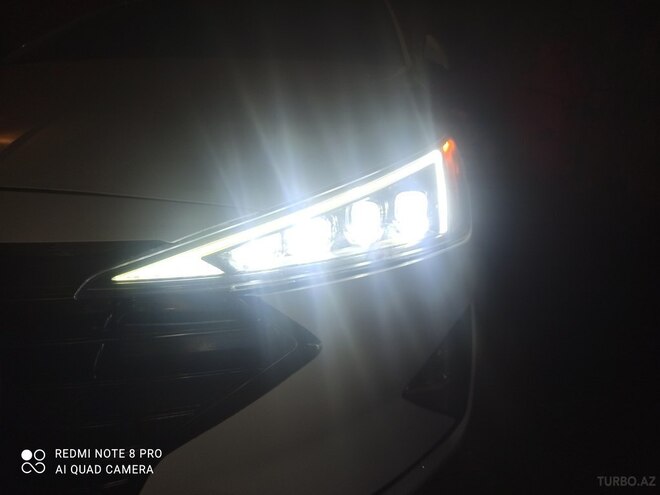 Hyundai Elantra-19