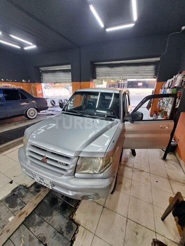 Mitsubishi Pajero io 2001, 373,922 km - 2.0 л - Bakı