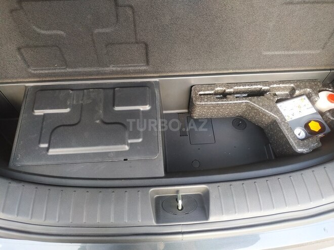 Hyundai Santa Fe 2023, 17,815 km - 1.6 л - Bakı