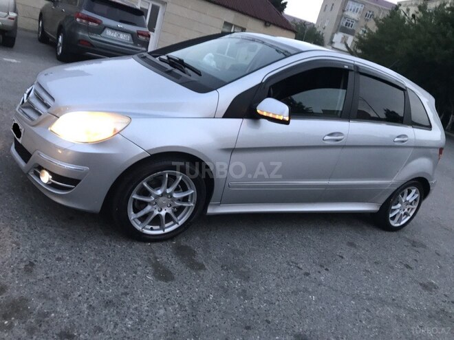 Mercedes B 170 2010, 157,000 km - 2.0 l - Sumqayıt
