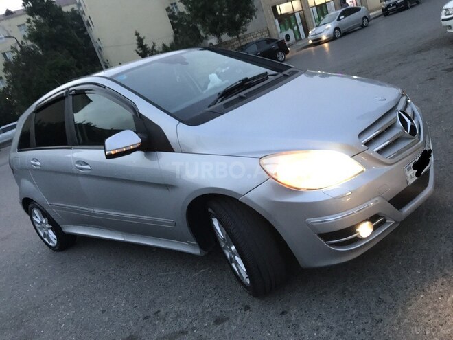 Mercedes B 180 2010, 157,000 km - 1.7 l - Sumqayıt