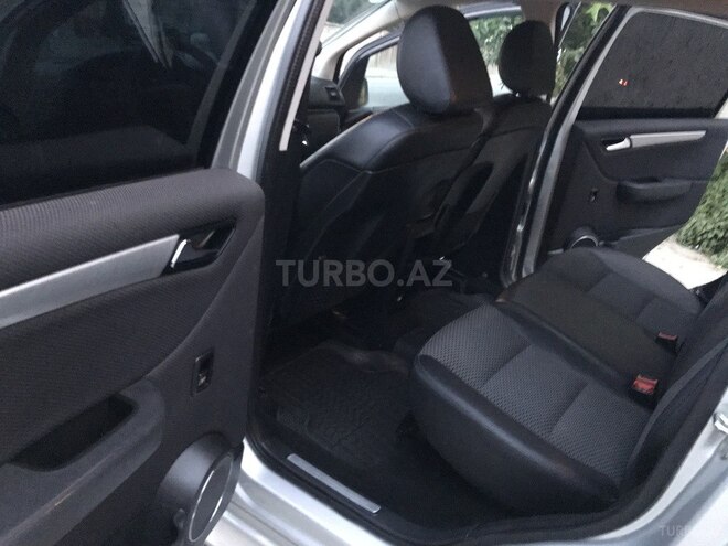 Mercedes B 180 2010, 157,000 km - 1.7 l - Sumqayıt