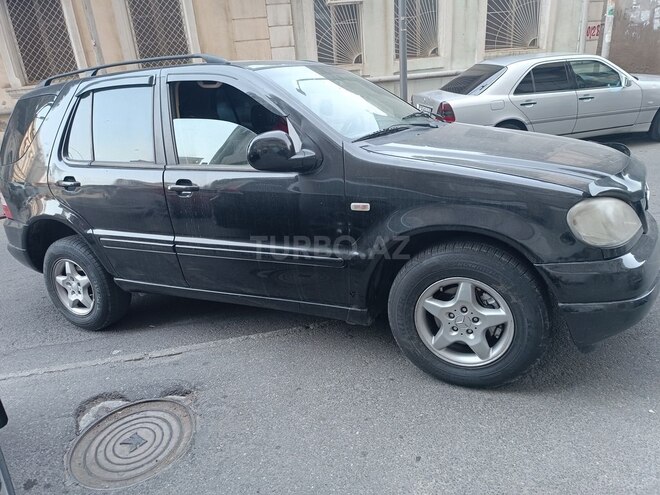Mercedes ML 320 1999, 250,000 km - 3.2 l - Bakı