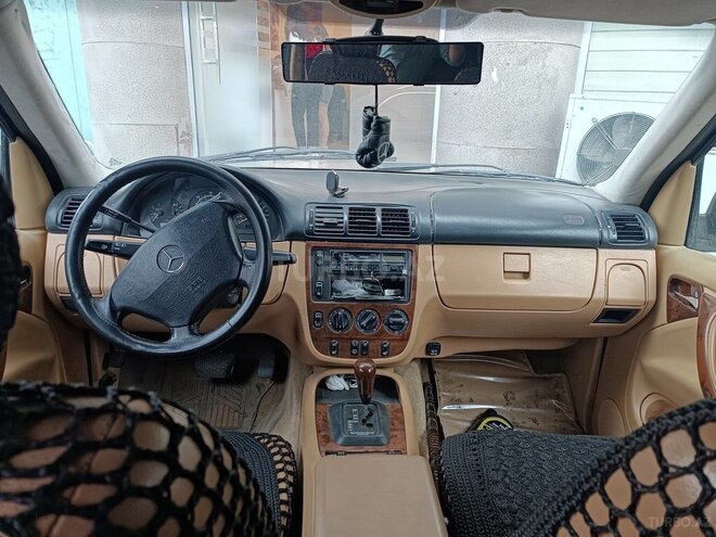 Mercedes ML 320 1999, 250,000 km - 3.2 l - Bakı