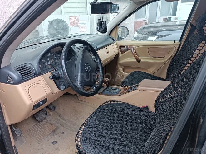 Mercedes ML 320 1999, 250,000 km - 3.2 l - Bakı