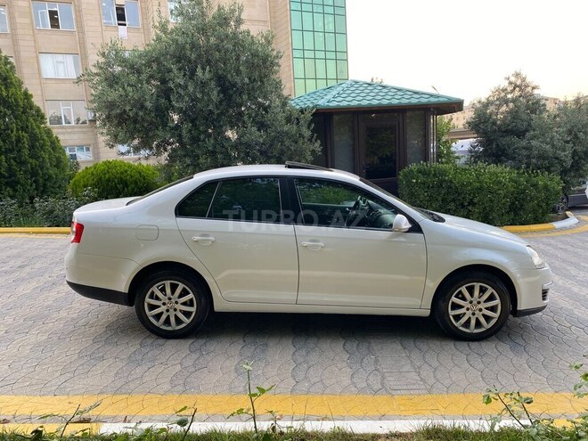 Volkswagen Jetta 2008, 209,000 km - 1.6 l - Bakı