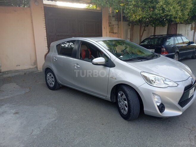 Toyota Aqua 2015, 150,000 km - 1.5 l - Bakı