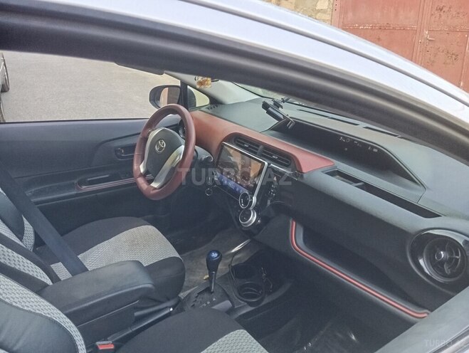 Toyota Aqua 2015, 150,000 km - 1.5 l - Bakı