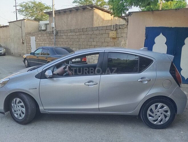 Toyota Aqua 2015, 150,000 km - 1.5 l - Bakı