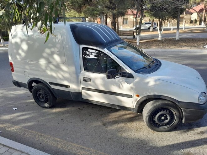Opel Combo-2