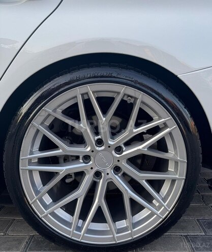 BMW 320-20