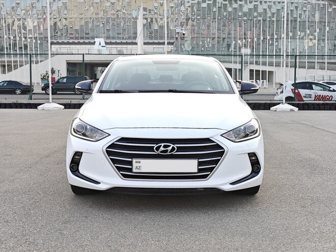 Hyundai Avante 2018, 109,000 km - 1.6 л - Bakı