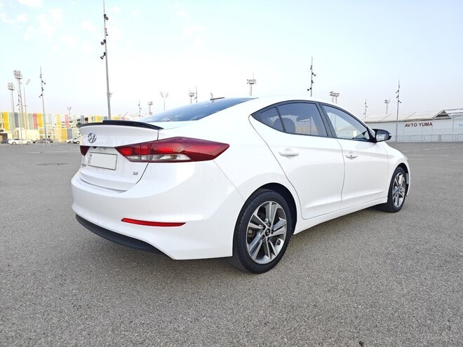 Hyundai Avante 2018, 109,000 km - 1.6 л - Bakı