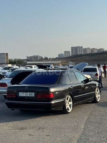 Mercedes E 270 2001, 710,390 km - 2.7 l - Bakı