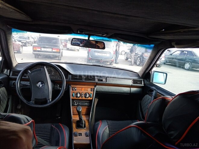 Mercedes E 300 d 1991, 318,520 km - 3.0 л - Bakı