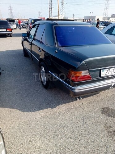 Mercedes E 300 d 1991, 318,520 km - 3.0 л - Bakı