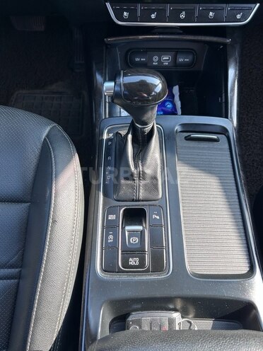 Kia Sorento-8