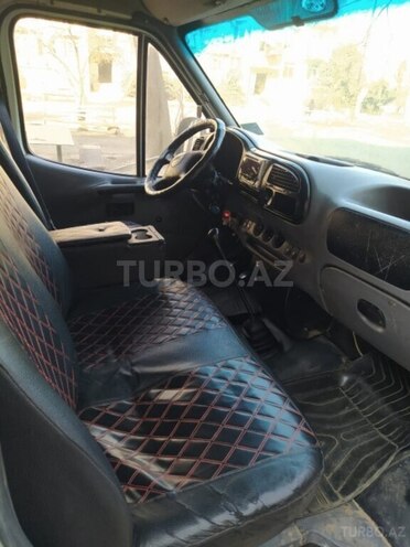 Ford Transit-4