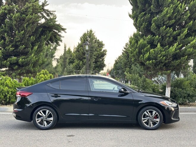 Hyundai Elantra 2016, 102,000 km - 2.0 l - Saatlı