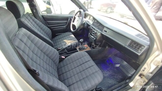 Mercedes 190 1991, 400,681 km - 1.8 л - Bakı
