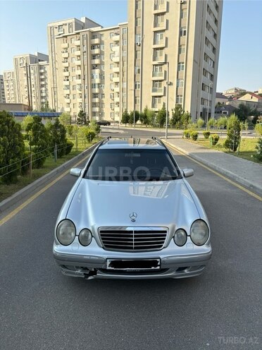 Mercedes E 220 d 2001, 486,874 km - 2.2 l - Bakı