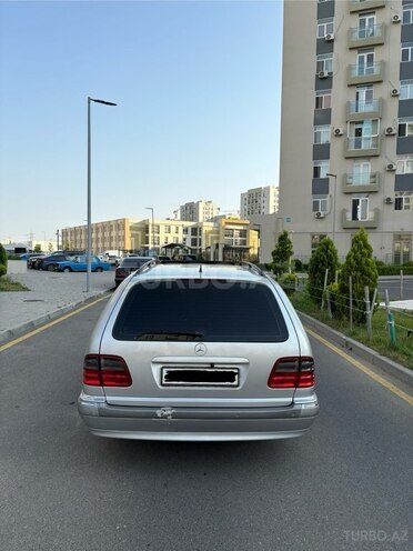 Mercedes E 220 d 2001, 486,874 km - 2.2 l - Bakı