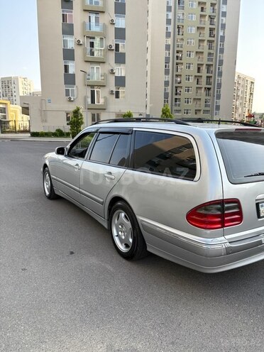Mercedes E 220 d 2001, 486,874 km - 2.2 l - Bakı