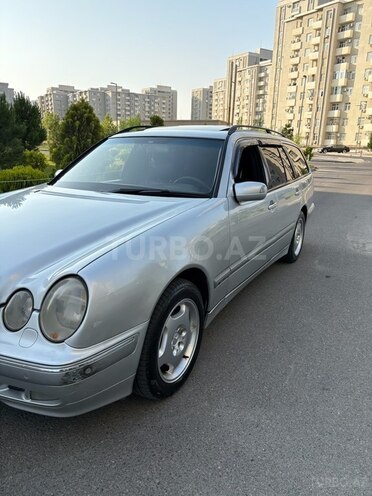Mercedes E 220 d 2001, 486,874 km - 2.2 l - Bakı