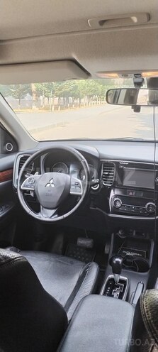 Mitsubishi Outlander 2013, 212,000 km - 3.0 l - Bakı