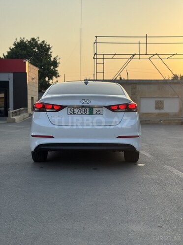 Hyundai Elantra 2017, 152,385 km - 1.6 l - Bakı