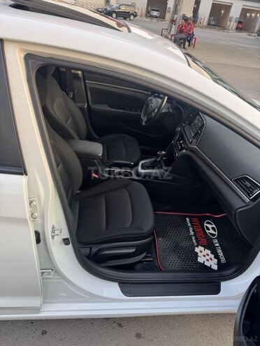 Hyundai Elantra 2017, 152,385 km - 1.6 l - Bakı