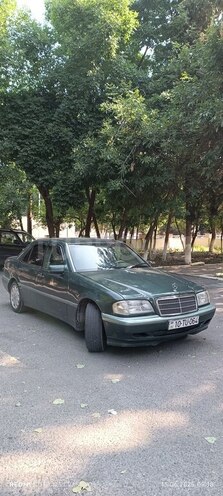 Mercedes C 180 1995, 584,053 km - 1.8 l - Ucar