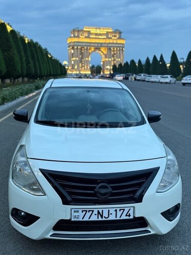 Nissan Sunny 2014, 195,581 km - 1.5 l - Gəncə