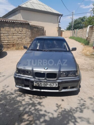 BMW 318 1992, 180,000 km - 1.8 л - Sumqayıt