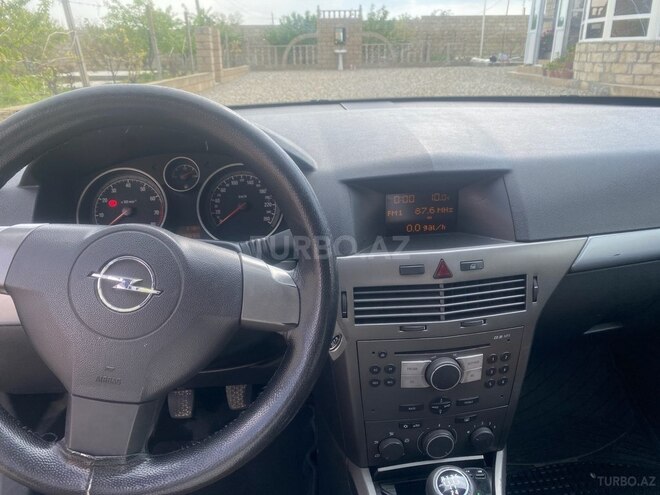 Opel Astra 2006, 226,000 km - 1.4 l - Qobustan