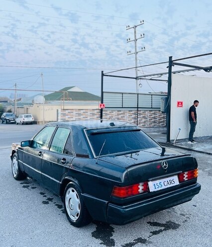 Mercedes 190-5
