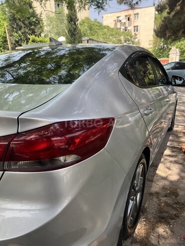 Hyundai Elantra 2018, 110,240 km - 2.0 л - Bakı