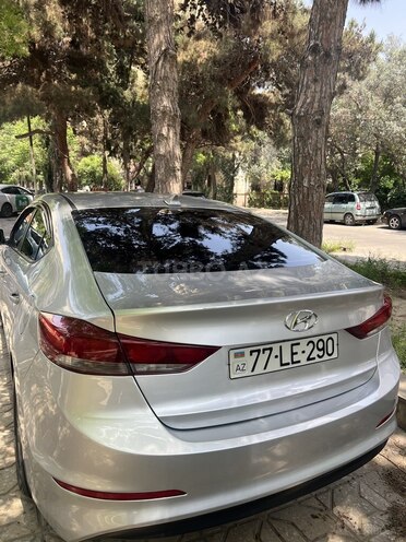 Hyundai Elantra 2018, 110,240 km - 2.0 л - Bakı