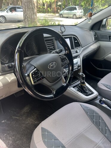 Hyundai Elantra 2018, 110,240 km - 2.0 л - Bakı