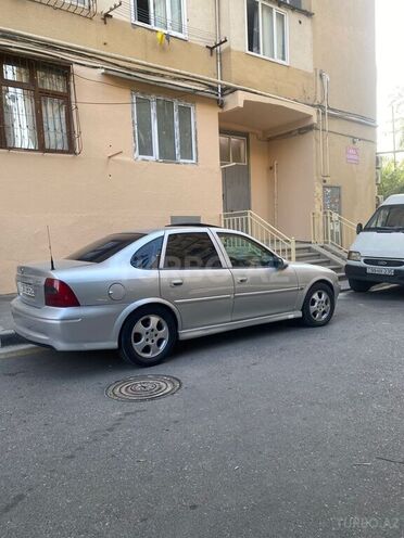 Opel Vectra 1999, 378,000 km - 2.0 l - Bakı