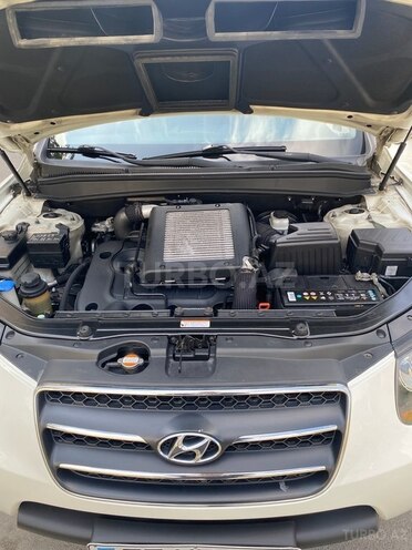 Hyundai Santa Fe-14