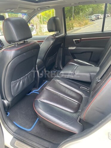 Hyundai Santa Fe-11