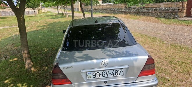 Mercedes C 230 1999, 484,221 km - 2.3 л - Şəki