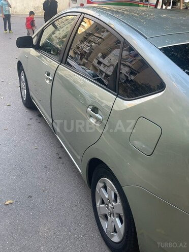 Toyota Prius-6
