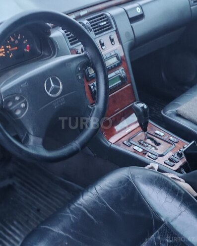 Mercedes E 220 d 2000, 656,000 km - 2.2 l - Bakı