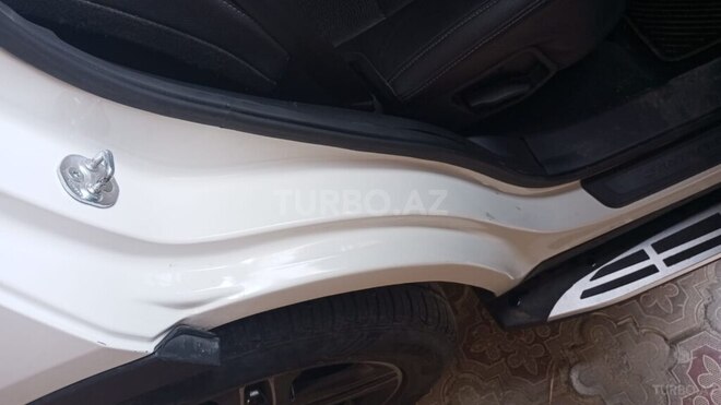 Hyundai Grand Santa Fe-8