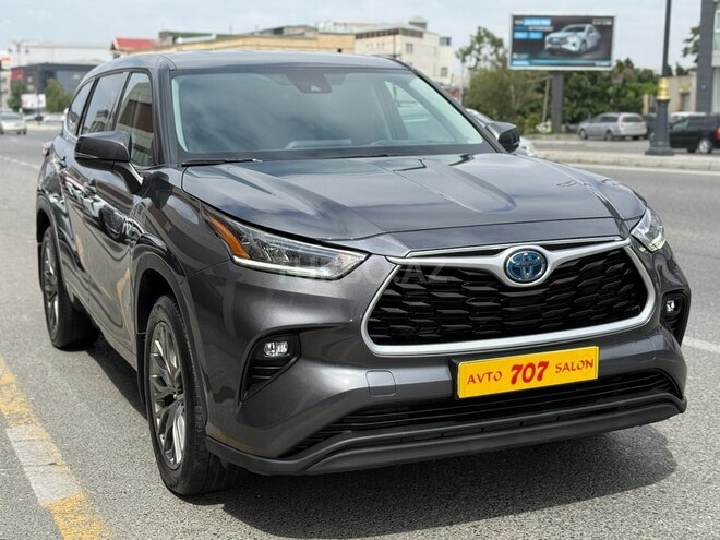 Toyota Highlander-3